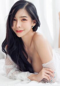 แกมพลอย-ธัญญาอินทร์-สาวสวย