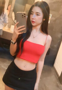 ฟ้า-อารยา-สุวรรณโชติ-ชุดแดง