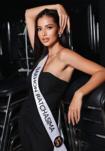 แอนโทเนีย โพซิ้ว