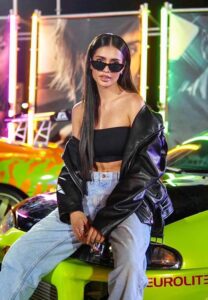 แอนโทเนีย โพซิ้ว