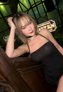 Kanokporn-Chulasawok-ชุดดำ Kanokporn Chulasawok
