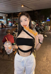 ลูกน้ำ-OnlyFans-กินขนม น้องลูกน้ำ OnlyFans