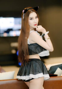 ณัชชา-คำภู-หันหลัง