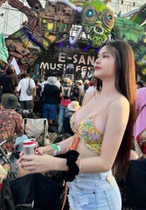 อารียา-แก้วอาษา-กินเบียร์ อารียา แก้วอาษา