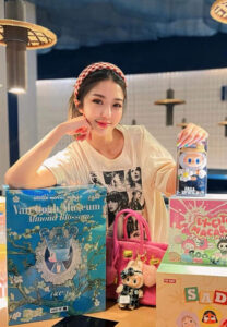 น้องลูกตาล ชลธิชา-ขายของ น้องลูกตาล โหนกระแส