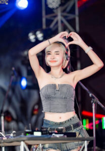 โบกี้ ชรินทร์ทิพย์