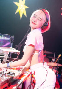 โบกี้ ชรินทร์ทิพย์