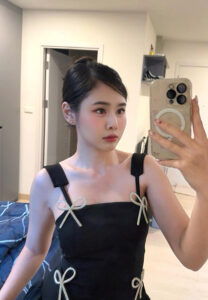 Sarinya Aum อั้มโหนกระแส