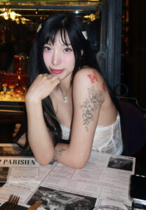 Elle-Lee-ชิว