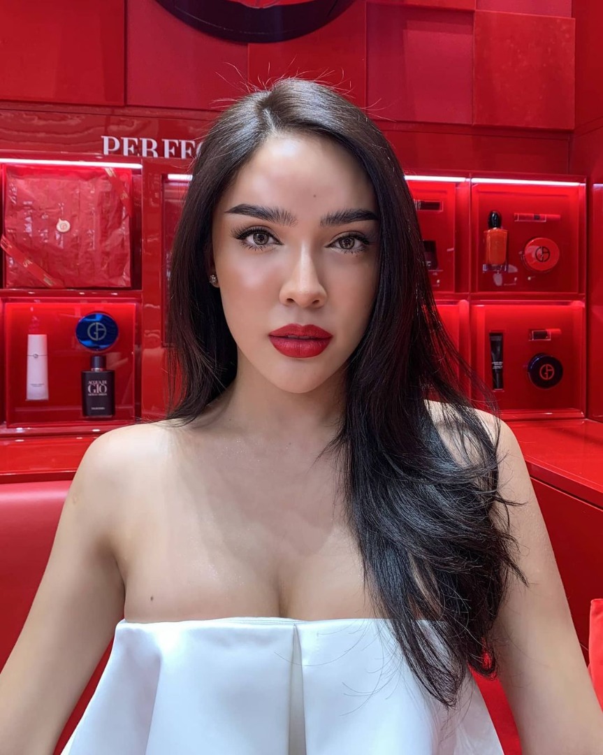 นัท สะบัดแปรง