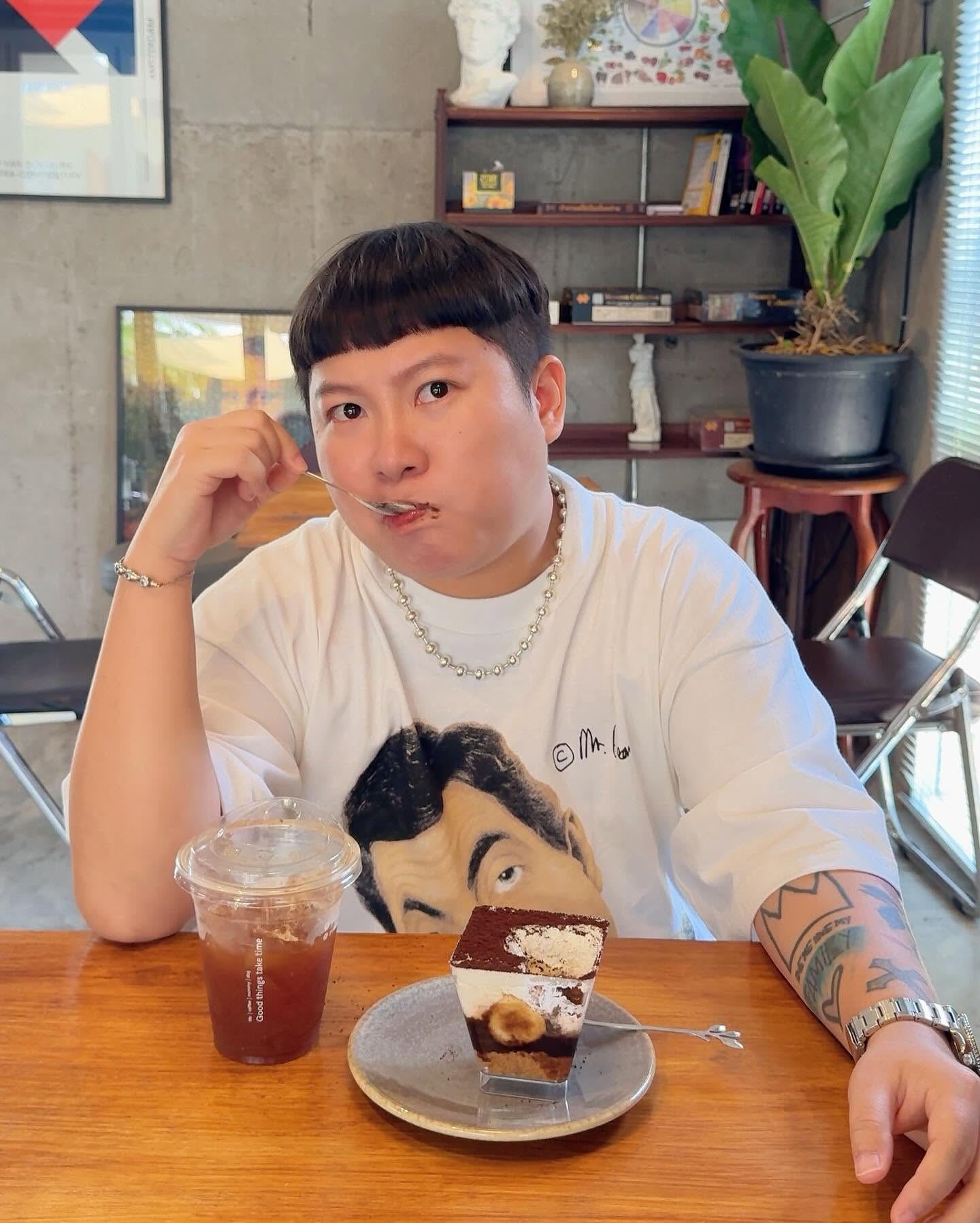 Tee Chananphat หรือ PEETEE ในคอนเทนต์พี่ตี๋กับน้องบี๋