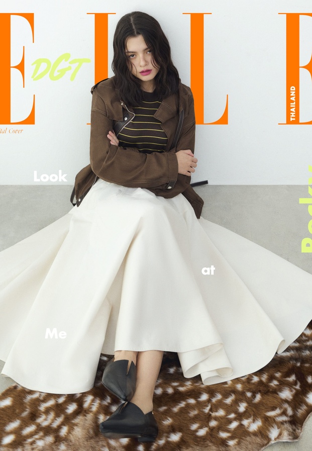รีเบคก้า แฟชั่นเซ็ตกระโปรงขาวบานพริ้วไหว ถ่ายแบบดิจิทัลคัฟเวอร์ ELLE Thailand